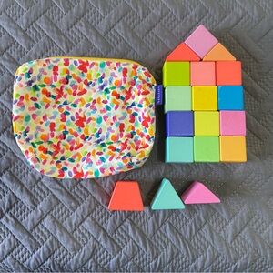 Lovevery Stacking Blocks & Rainbow Storage Bag